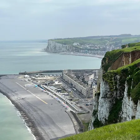 50m De La Plage, Apt. Dans La Francaise * メール・レ・バン